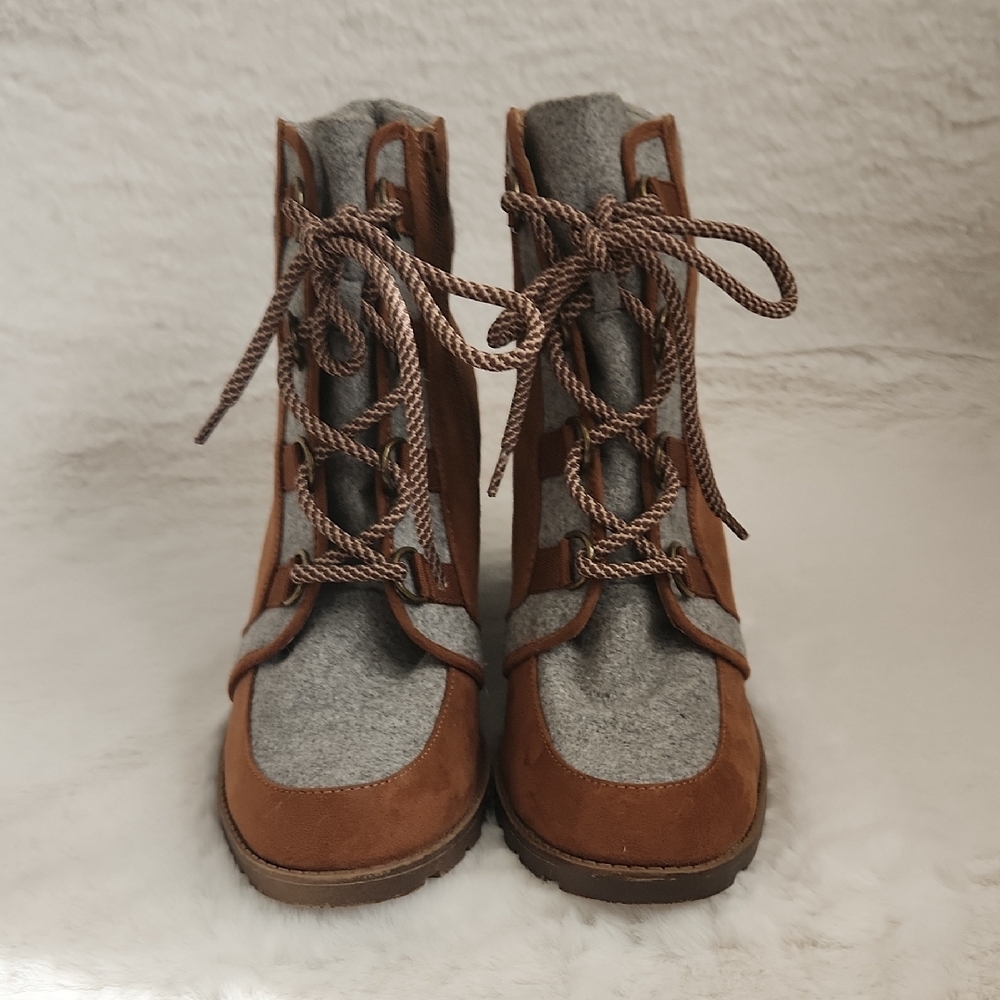 Falls Creek Brown and Gray Lace Up Boots
